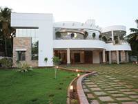 thopputhurai-curved-house-lawn